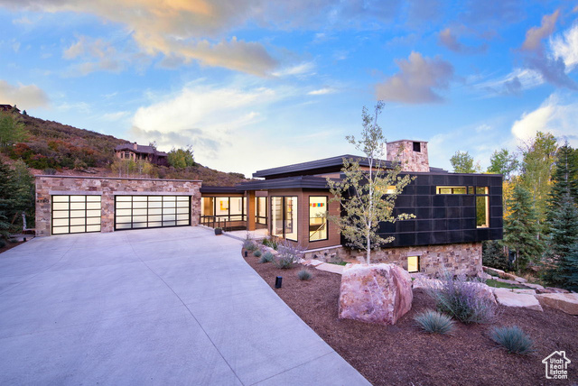 Photo 2 for MLS #2082850 at 4780 Enclave Ct