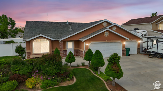 2094 S 825 E, Clearfield UT 84015