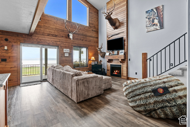 Photo 8 for MLS #2083014 at 1504 N Sculpin Loop