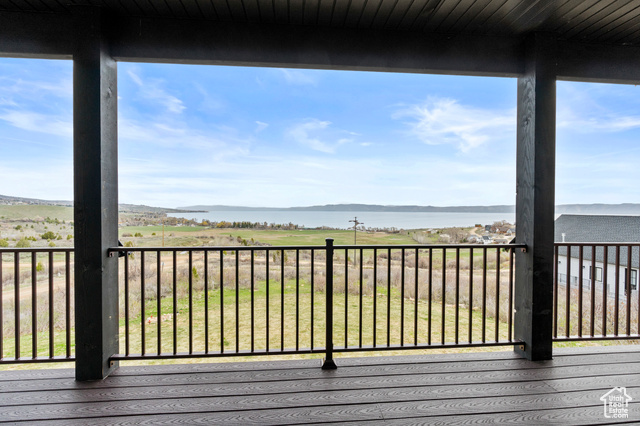 Photo 4 for MLS #2083014 at 1504 N Sculpin Loop
