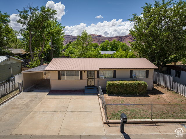 527 W PALISADE DR, Moab UT 84532