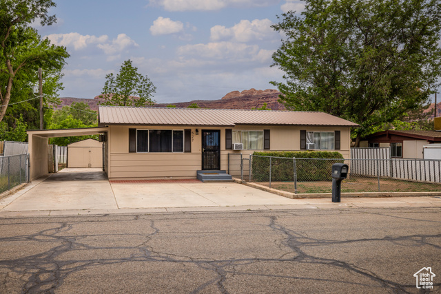 527 W PALISADE DR, Moab UT 84532
