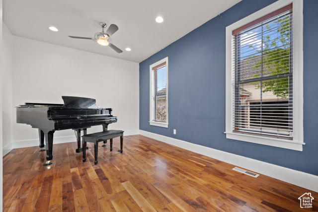 Photo 11 for MLS #2083043 at 5047 N Larkwood Ln