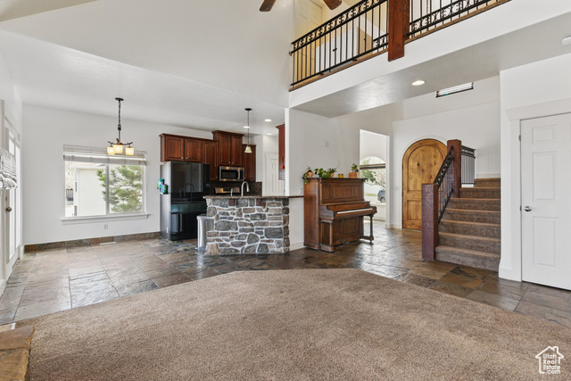 Photo 10 for MLS #2083096 at 14349 S Round Rock Dr