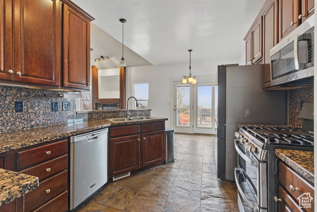 Photo 13 for MLS #2083096 at 14349 S Round Rock Dr