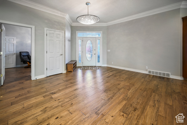 Photo 4 for MLS #2083162 at 90 S Sherwood Dr