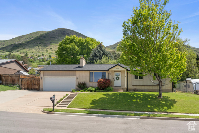 1338 N 200 E, Centerville UT 84014
