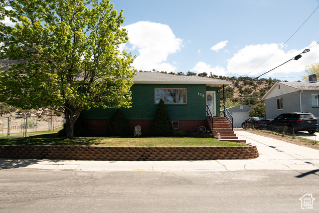 Photo 2 for MLS #2083279 at 138 Valley View Dr
