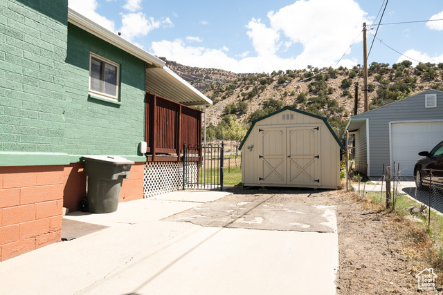 Photo 3 for MLS #2083279 at 138 Valley View Dr