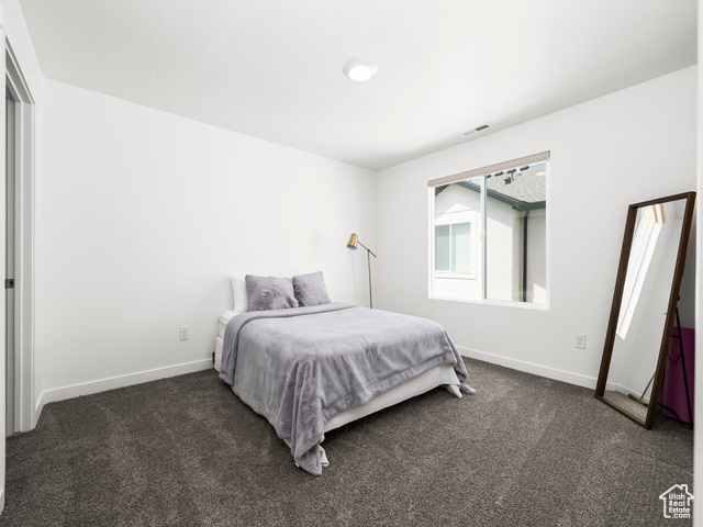 Photo 12 for MLS #2083284 at 944 E Jack Dr