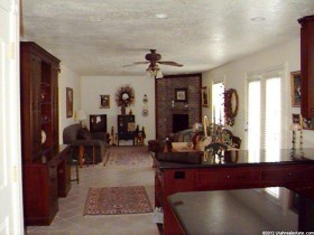 951 Canyon Dr, Hyde Park, UT 84318 — photo 3