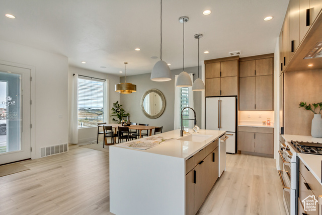 Photo 18 for MLS #2083362 at 6721 W Lake Ave #121