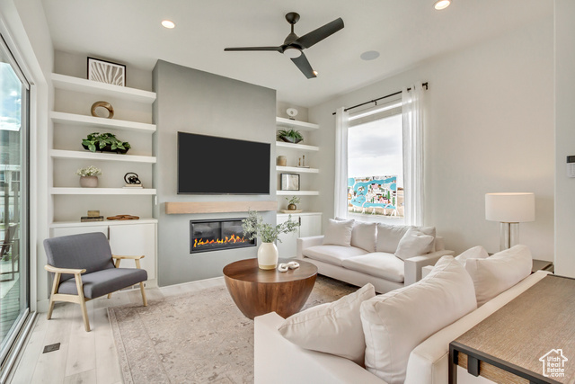 Photo 9 for MLS #2083362 at 6721 W Lake Ave #121