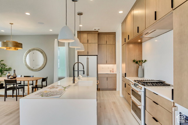 Photo 17 for MLS #2083362 at 6721 W Lake Ave #121