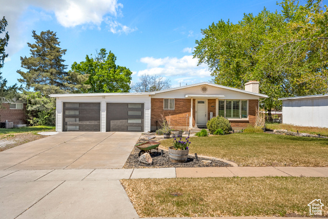 5725 S 2050 W, Roy UT 84067