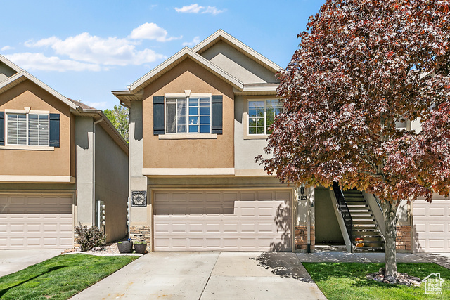 3123 E CANYON GLEN LOOP S Spanish Fork, Utah Beautiful townhome in Canyon Glen! Just steps from Spanish Oaks Golf Course and the scenic surroundings of Spanish Fork Canyon, this rare location offers both natural beauty and convenience. The home features 3 bedrooms and 3 full baths, including a jetted tub in the primary suite. The third bedroom, located downstairs, provides added privacy and could also serve as an excellent home office. Enjoy stunning views from the back deck and throughout the community. The HOA offers amenities such as a basketball court and play area. Ideally situated just minutes from shopping and services in Spanish Fork, while still offering the peaceful feel of a canyon setting.