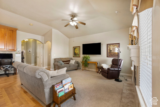 Photo 14 for MLS #2083510 at 1404 E 400 North
