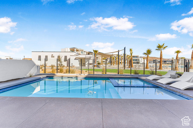 Photo 45 for MLS #2083563 at 898 W Sapphire Sky Ln