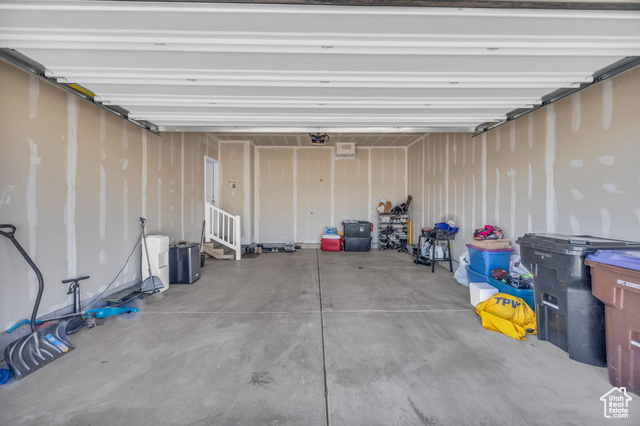 405 W Domain Ln