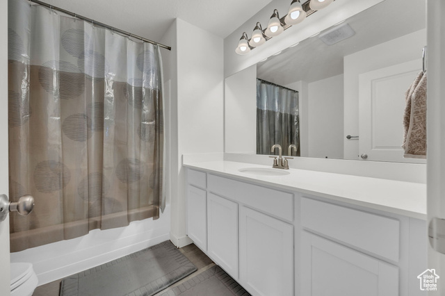 405 W Domain Ln
