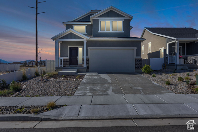 405 W Domain Ln
