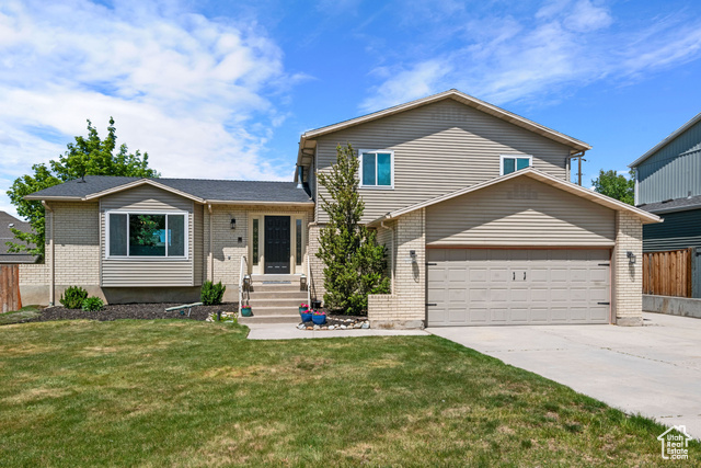 2135 E WORCHESTER DR, Cottonwood Heights UT 84121