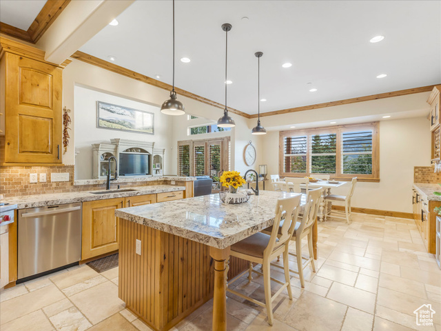 Photo 15 for MLS #2083867 at 1297 E Fawn Pointe Ct