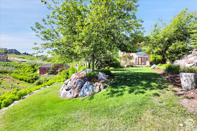 Photo 48 for MLS #2083867 at 1297 E Fawn Pointe Ct