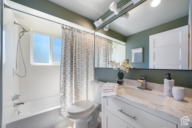 Photo 25 for MLS #2083890 at 3501 E Loren Von Dr