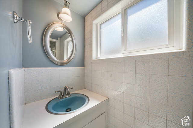 Photo 36 for MLS #2083890 at 3501 E Loren Von Dr