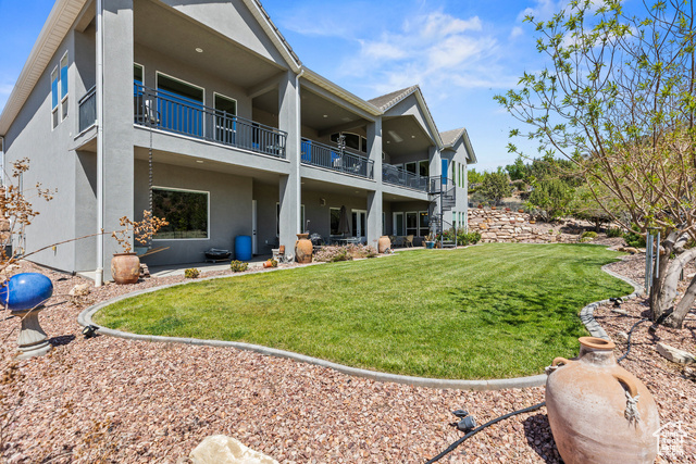 Photo 34 for MLS #2083964 at 947 W Amethyst Dr