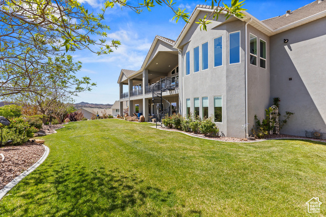 Photo 13 for MLS #2083964 at 947 W Amethyst Dr