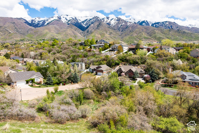 2141 E OAK LN, Layton UT 84040