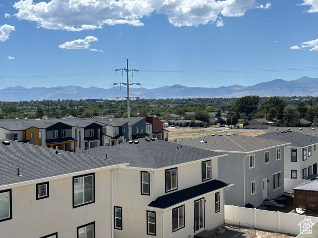 Photo 3 for MLS #2084005 at 913 W Bullion St #10