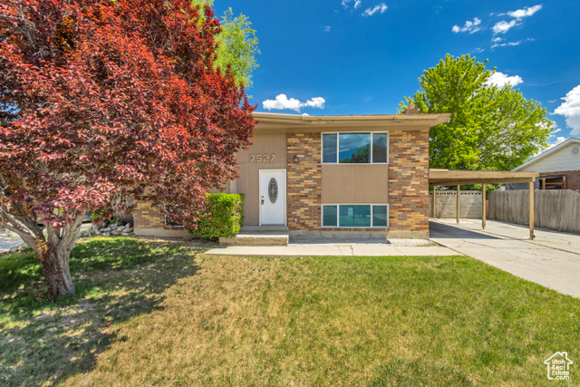 7527 S URANIUM DR, West Jordan UT 84084