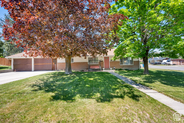 593 N 600 E Payson, Utah GREAT VALUE* Brick rambler with main floor living and a 2 car carport that could be converted into a 2 car garage* CONVENIENT LOCATION with easy access to parks, shopping, and freeway access* FULLY LANDSCAPED YARD with sprinklers and mature trees* QUIET NEIGHBORHOOD and lots of potential for anyone wanting to update some of the cosmetic interior* OPEN FLOOR PLAN with good sized family room and kitchen area that flows into the dining area* LOTS OF STORAGE*