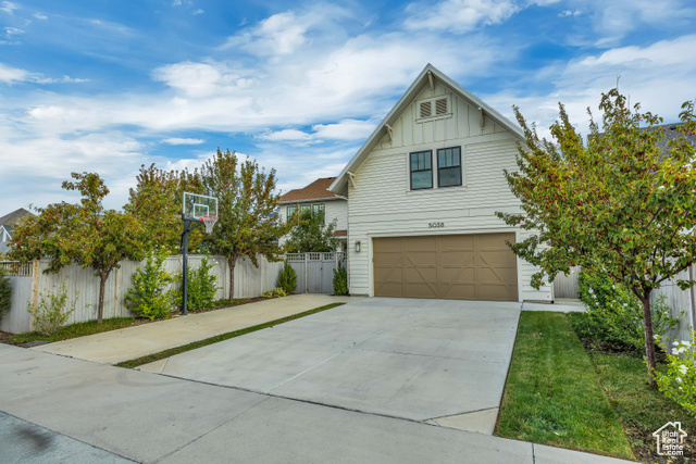 Photo 66 for MLS #2084074 at 5038 W Lake Ave