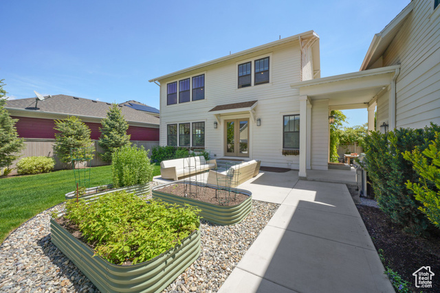 Photo 12 for MLS #2084074 at 5038 W Lake Ave