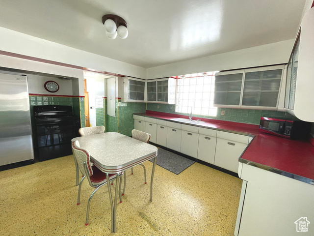 Photo 10 for MLS #2084164 at 73 Locust St