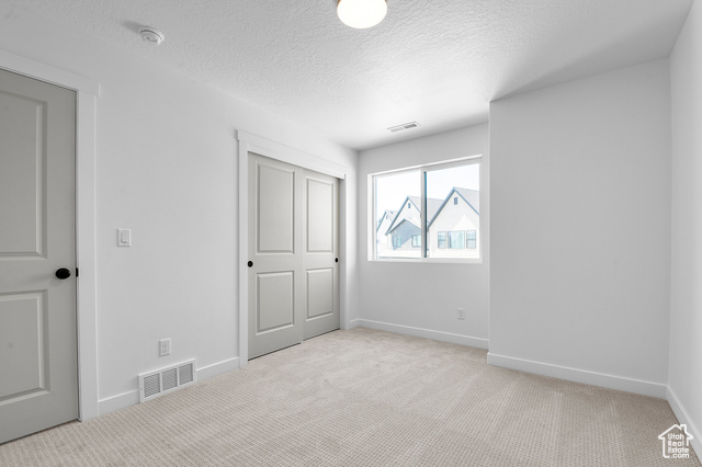 Photo 19 for MLS #2084235 at 2415 N Ribe Ln