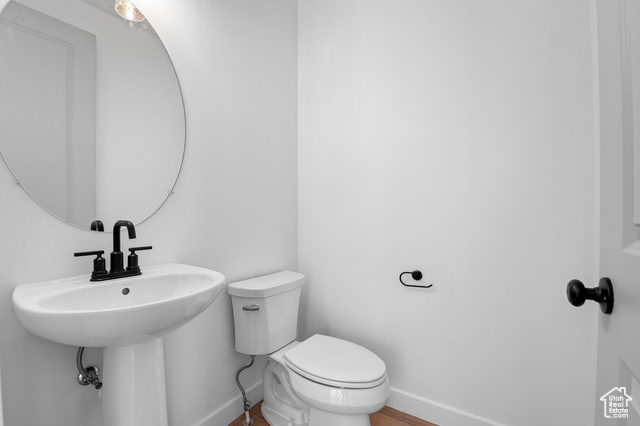Photo 11 for MLS #2084235 at 2415 N Ribe Ln