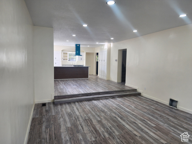 Photo 9 for MLS #2084241 at 1609 S Washington Blvd Blvd