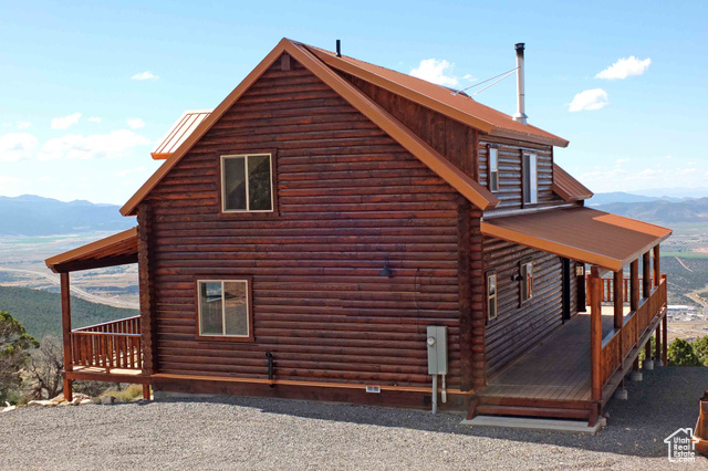 Photo 2 for MLS #2084247 at 1982 S High Juniper Dr