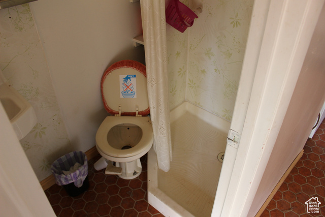 Photo 7 for MLS #2084249 at 2298 E 4775 South