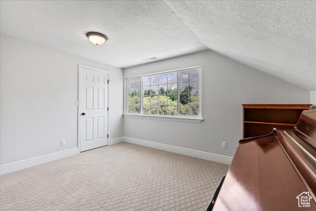 Photo 42 for MLS #2084324 at 1116 N Birch Cir