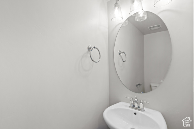 Photo 12 for MLS #2084326 at 953 N 215 West