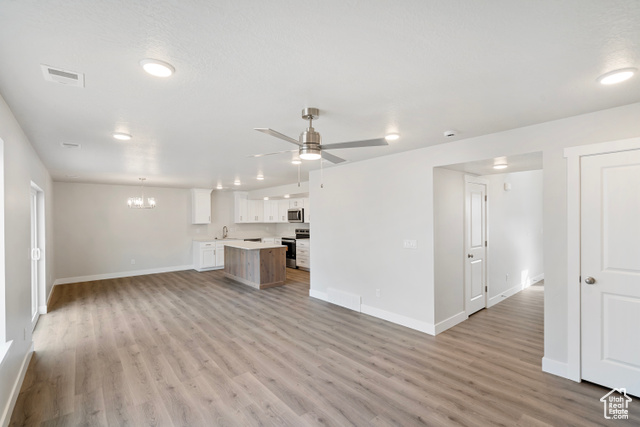 Photo 6 for MLS #2084327 at 947 N 215 West