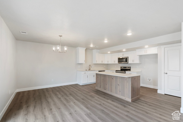 Photo 5 for MLS #2084327 at 947 N 215 West