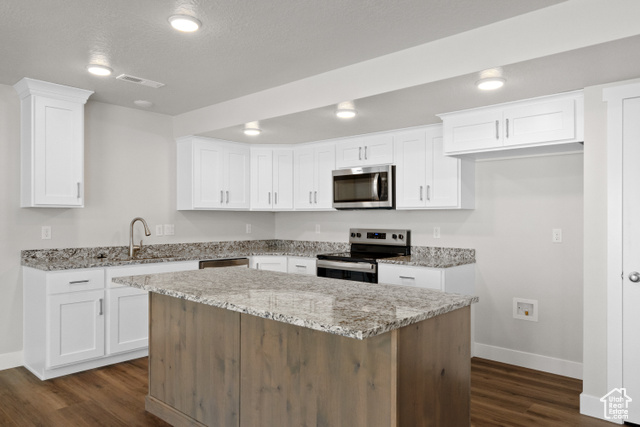 Photo 3 for MLS #2084328 at 949 N 215 West