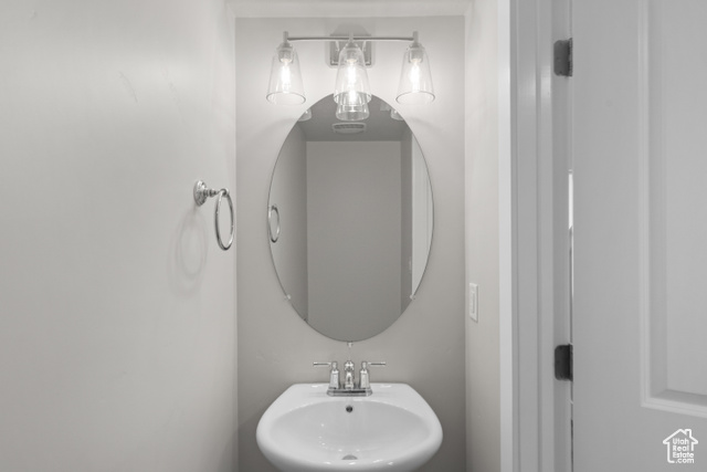 Photo 11 for MLS #2084328 at 949 N 215 West